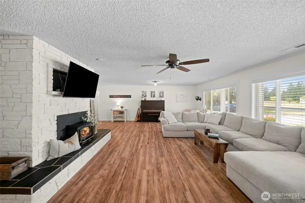 8326 Littlerock Road SW Olympia WA 98512