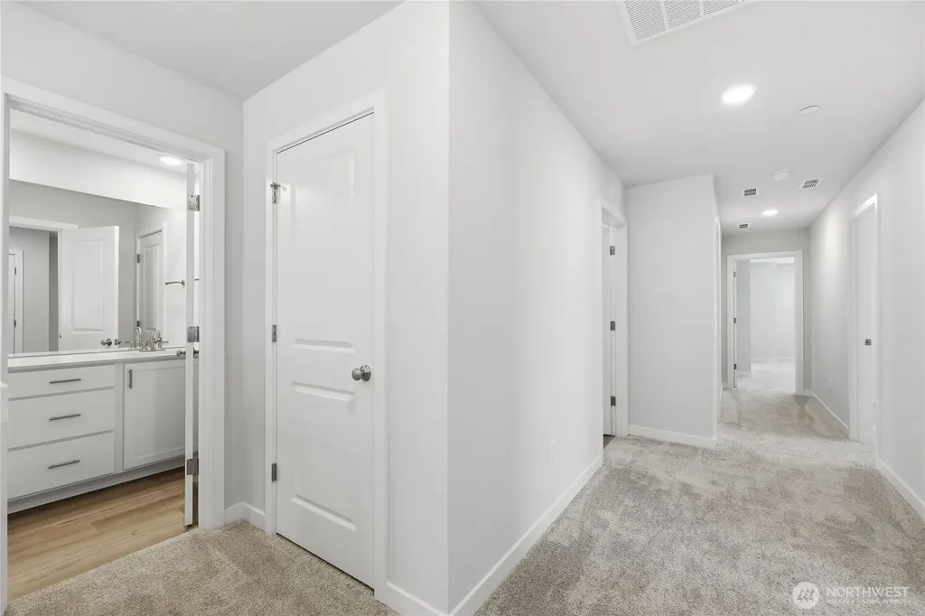 3974 Mccormick Village Drive Bremerton WA 98312