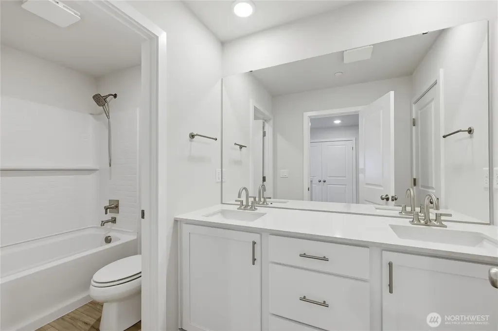 3974 Mccormick Village Drive Bremerton WA 98312
