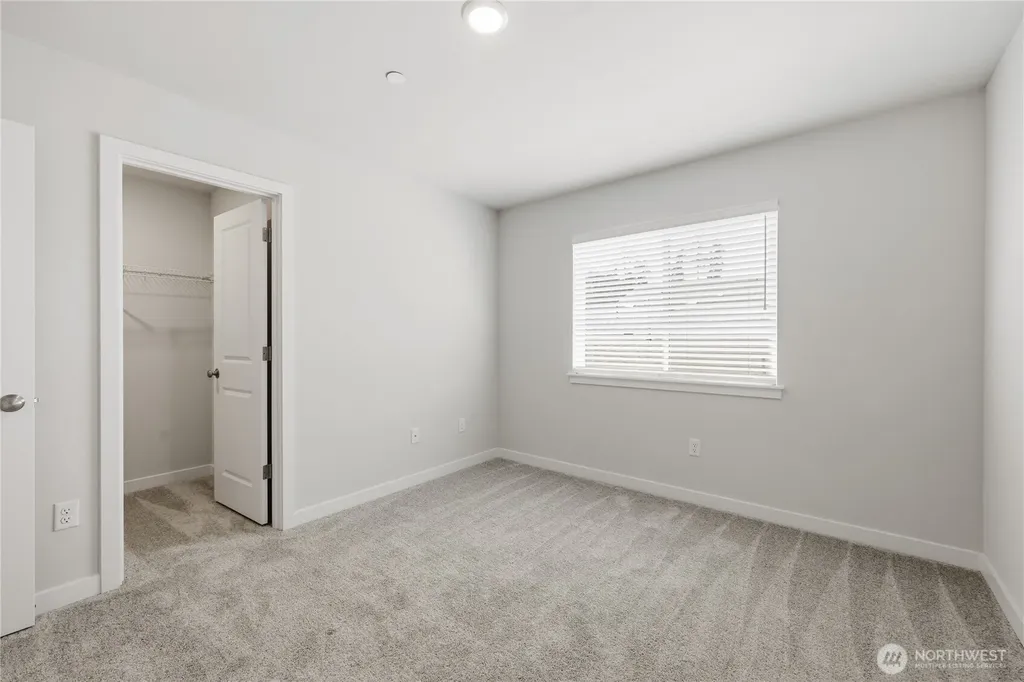 3974 Mccormick Village Drive Bremerton WA 98312