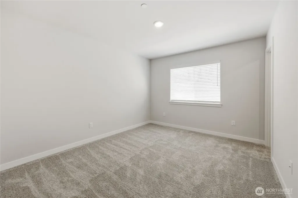 3974 Mccormick Village Drive Bremerton WA 98312