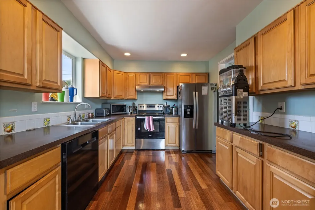 3565 E M Street Tacoma WA 98404