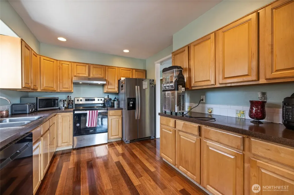 3565 E M Street Tacoma WA 98404