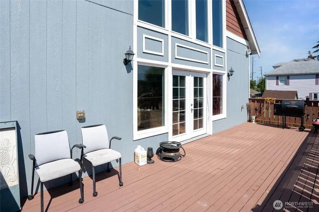 3565 E M Street Tacoma WA 98404