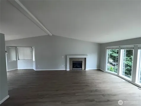 6014 80th Avenue NE Marysville WA 98270