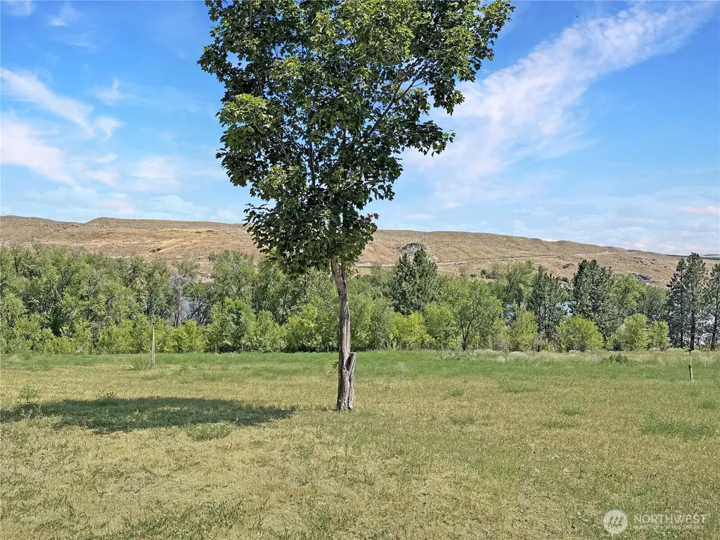 306 Monse River Road Brewster WA 98812