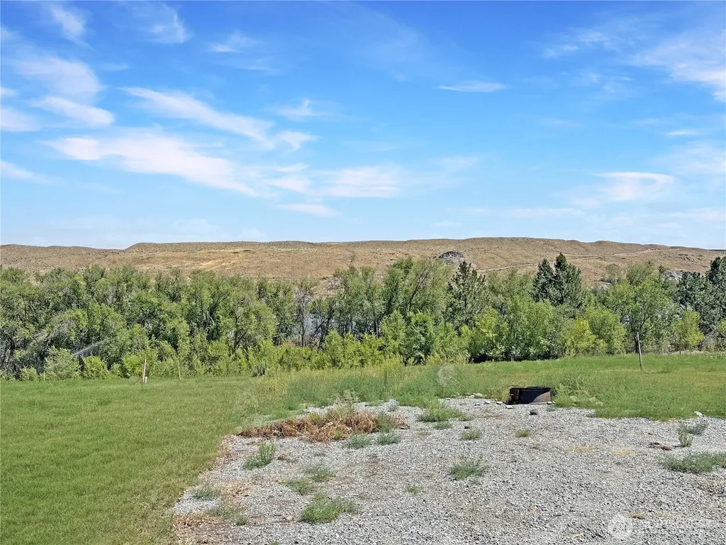 306 Monse River Road Brewster WA 98812