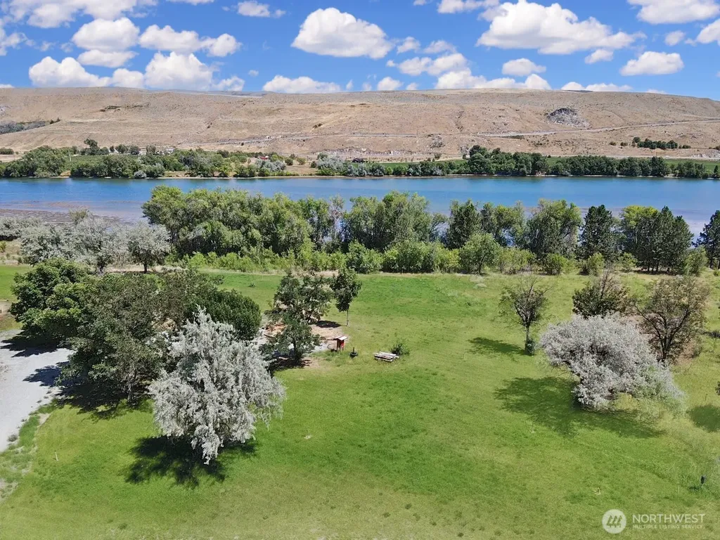 306 Monse River Road Brewster WA 98812