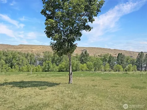 306 Monse River Road Brewster WA 98812