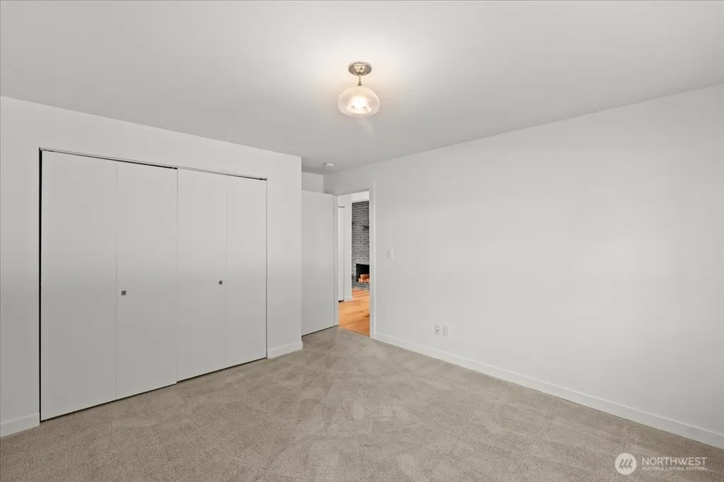 8625 26th Avenue NE Seattle WA 98115