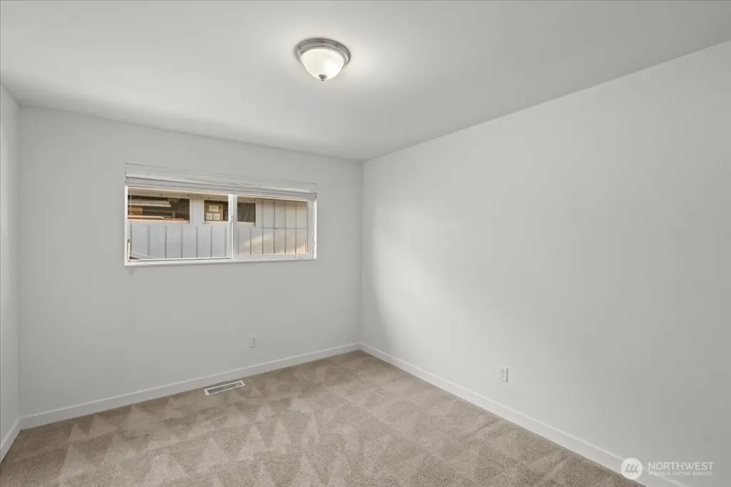 8625 26th Avenue NE Seattle WA 98115