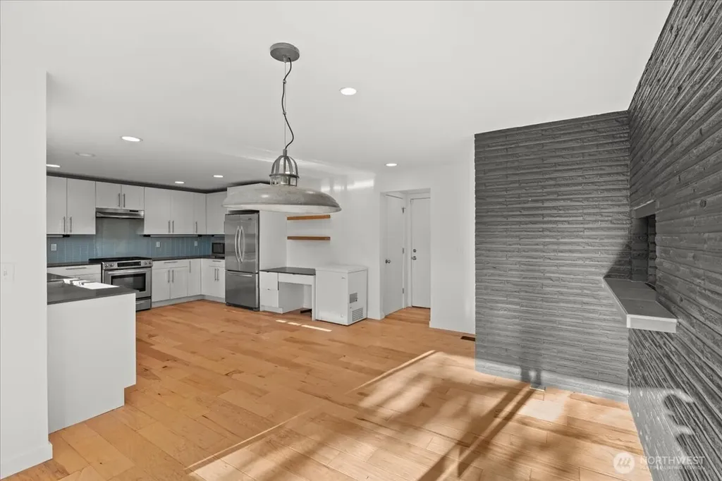 8625 26th Avenue NE Seattle WA 98115