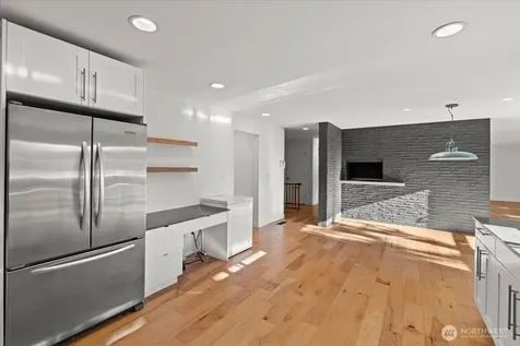 8625 26th Avenue NE Seattle WA 98115