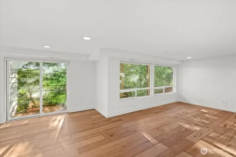 8625 26th Avenue NE Seattle WA 98115