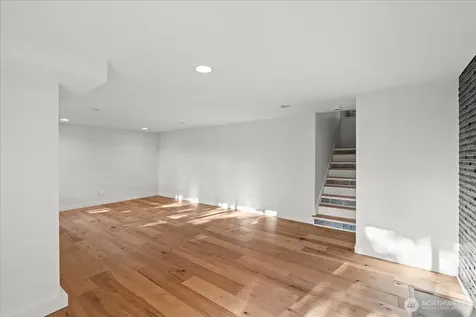 8625 26th Avenue NE Seattle WA 98115