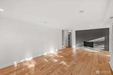 8625 26th Avenue NE Seattle WA 98115