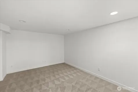 8625 26th Avenue NE Seattle WA 98115