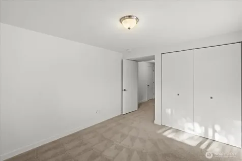 8625 26th Avenue NE Seattle WA 98115