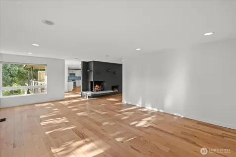 8625 26th Avenue NE Seattle WA 98115