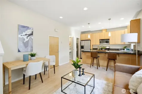 9054 17th Ave SW Seattle WA 98106