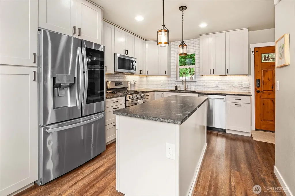 33889 S Shore Drive Mount Vernon WA 98274