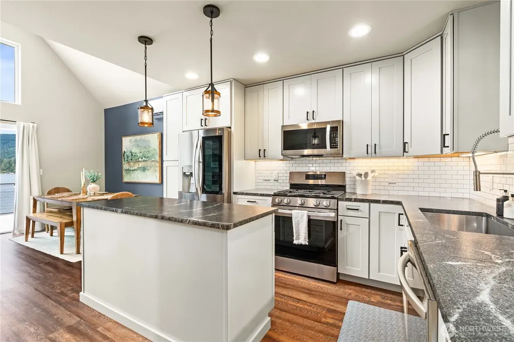 33889 S Shore Drive Mount Vernon WA 98274