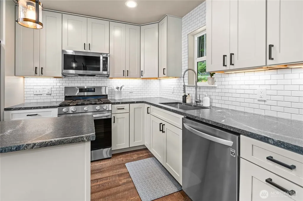33889 S Shore Drive Mount Vernon WA 98274