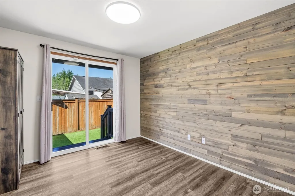1425 128th Drive NE Lake Stevens WA 98258