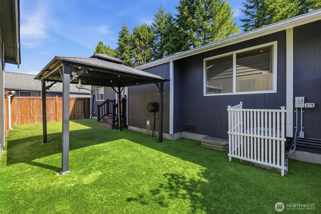 1425 128th Drive NE Lake Stevens WA 98258