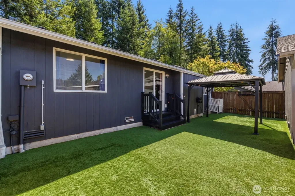 1425 128th Drive NE Lake Stevens WA 98258