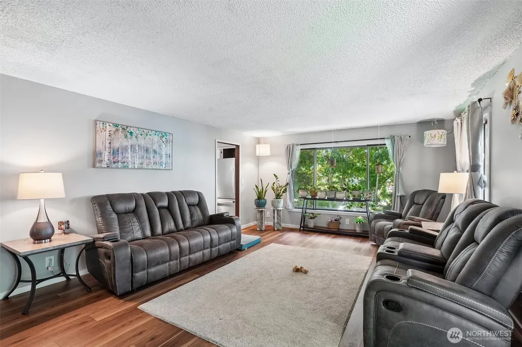 103 N 21st Avenue Kelso WA 98626