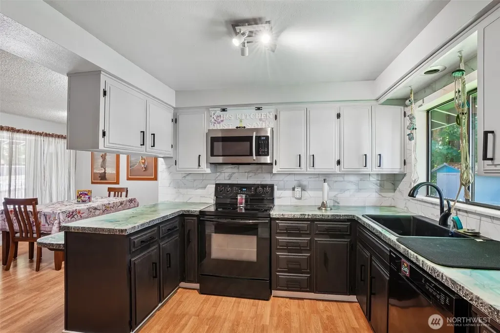 103 N 21st Avenue Kelso WA 98626