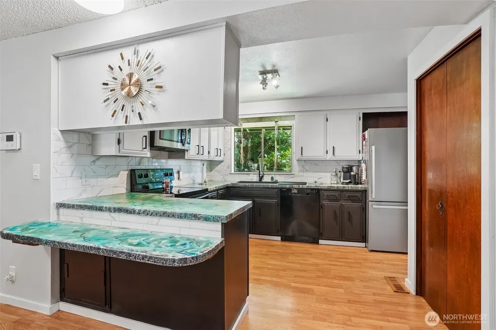 103 N 21st Avenue Kelso WA 98626