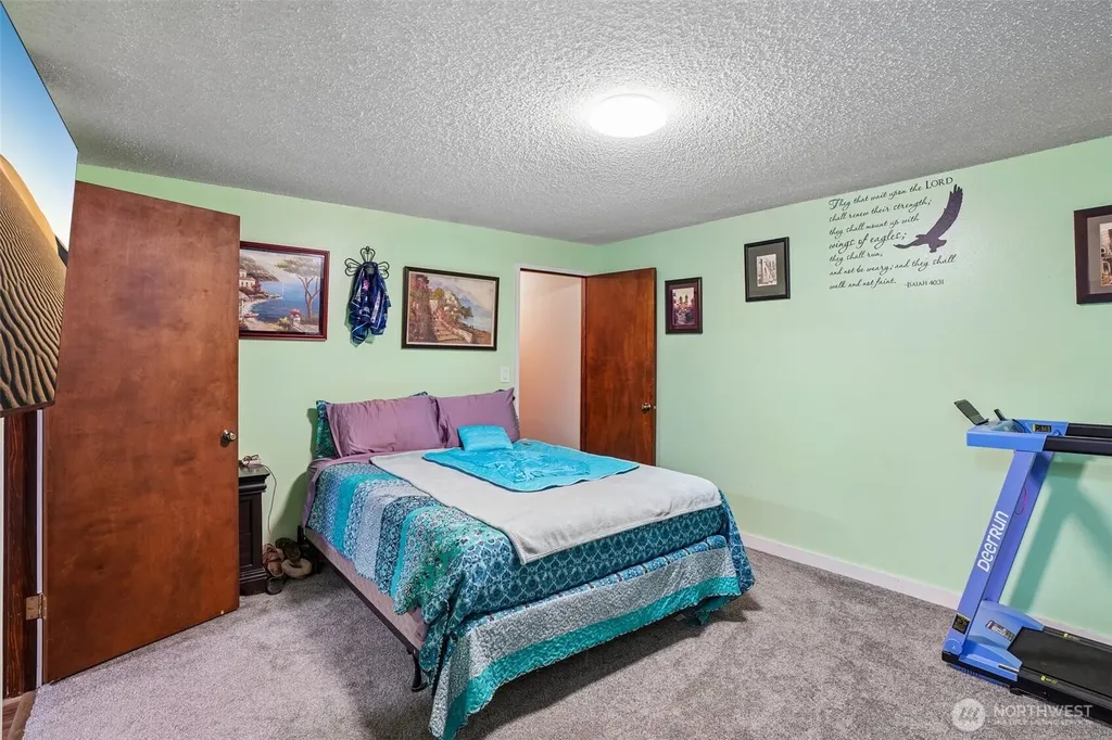 103 N 21st Avenue Kelso WA 98626