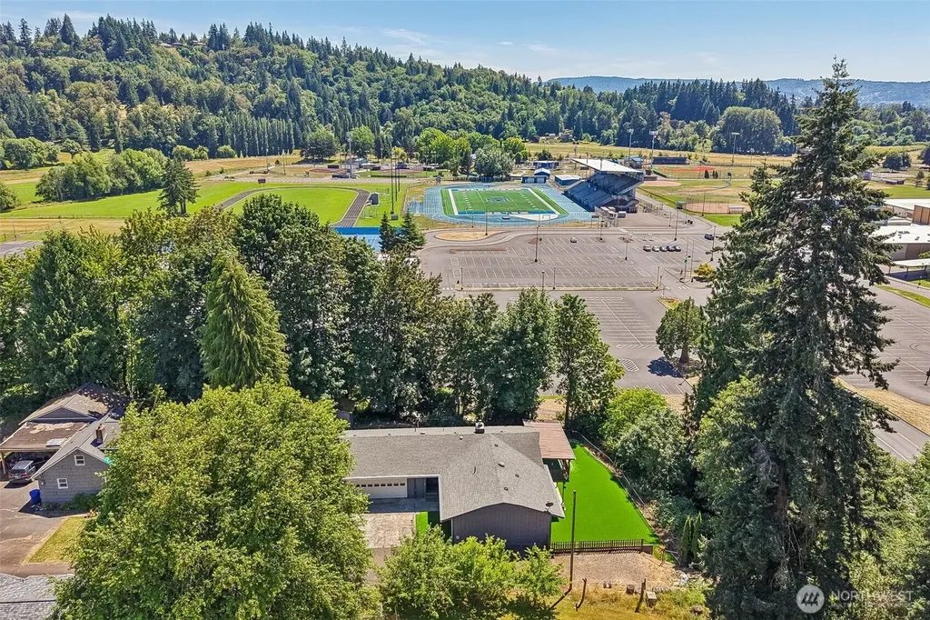 103 N 21st Avenue Kelso WA 98626