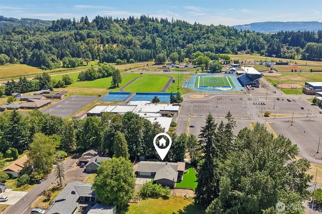 103 N 21st Avenue Kelso WA 98626