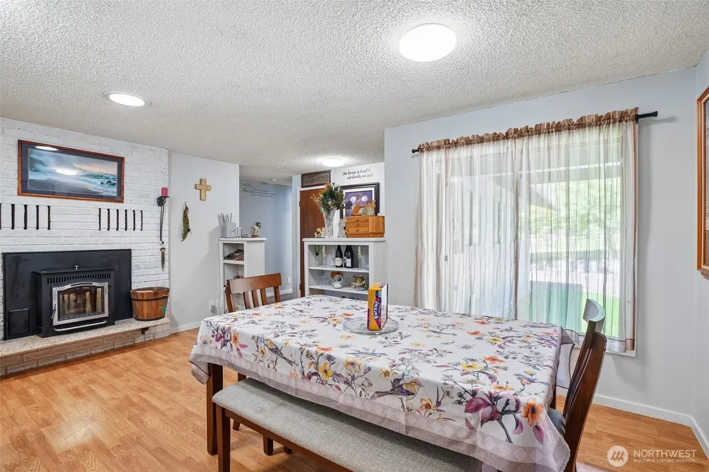 103 N 21st Avenue Kelso WA 98626