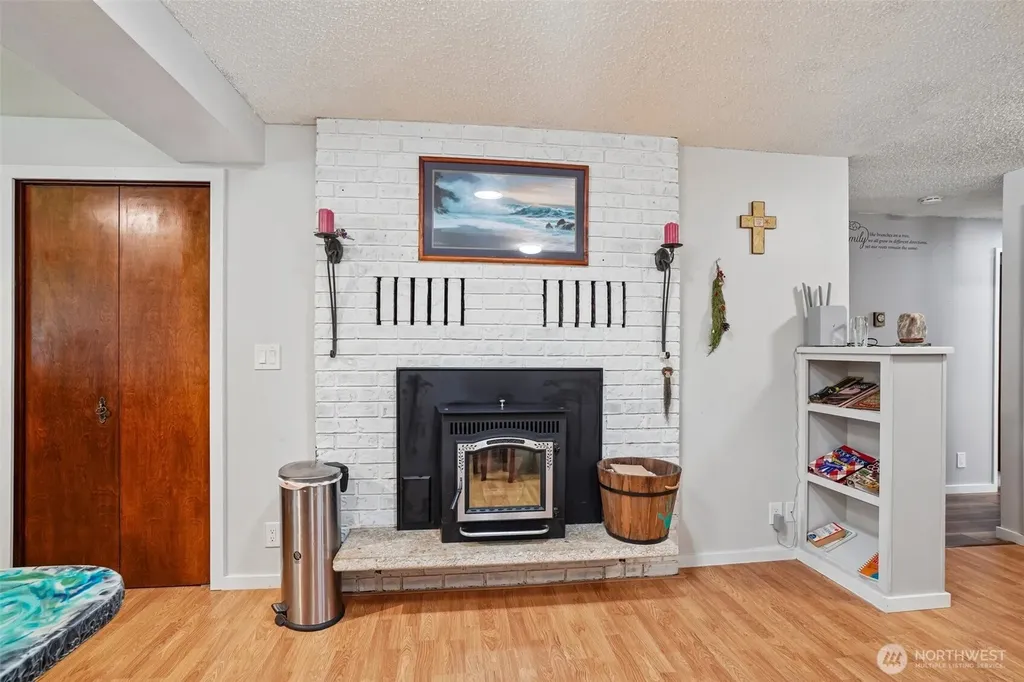 103 N 21st Avenue Kelso WA 98626