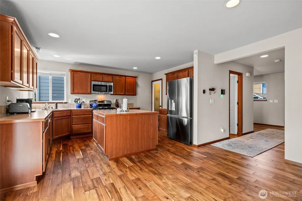 1126 144th Place SW Lynnwood WA 98087