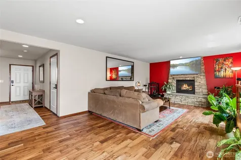 1126 144th Place SW Lynnwood WA 98087