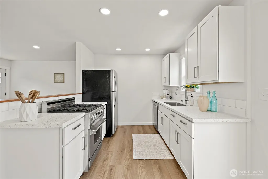 7056 S 128th Street Seattle WA 98178
