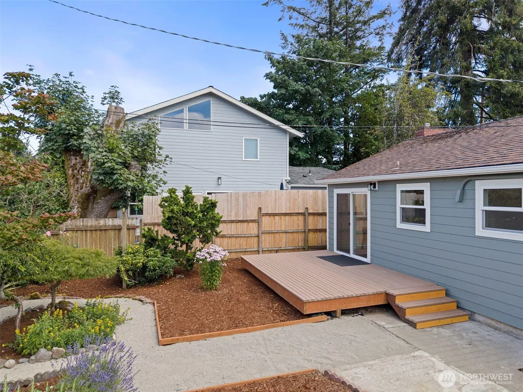 7056 S 128th Street Seattle WA 98178