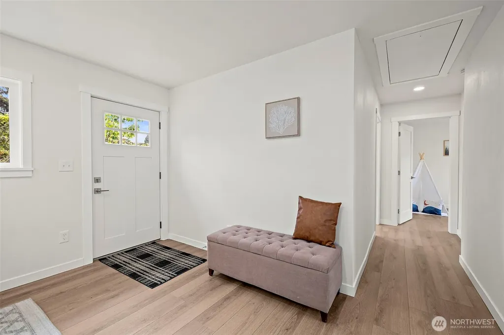 7056 S 128th Street Seattle WA 98178