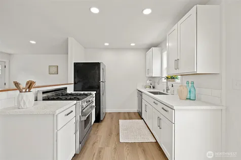 7056 S 128th Street Seattle WA 98178