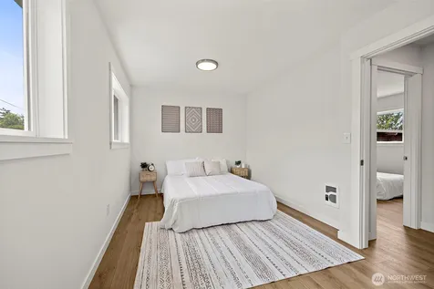 7056 S 128th Street Seattle WA 98178