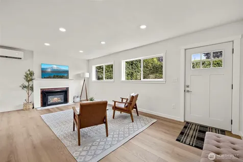 7056 S 128th Street Seattle WA 98178