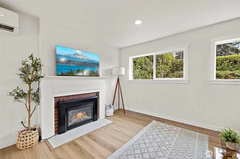 7056 S 128th Street Seattle WA 98178