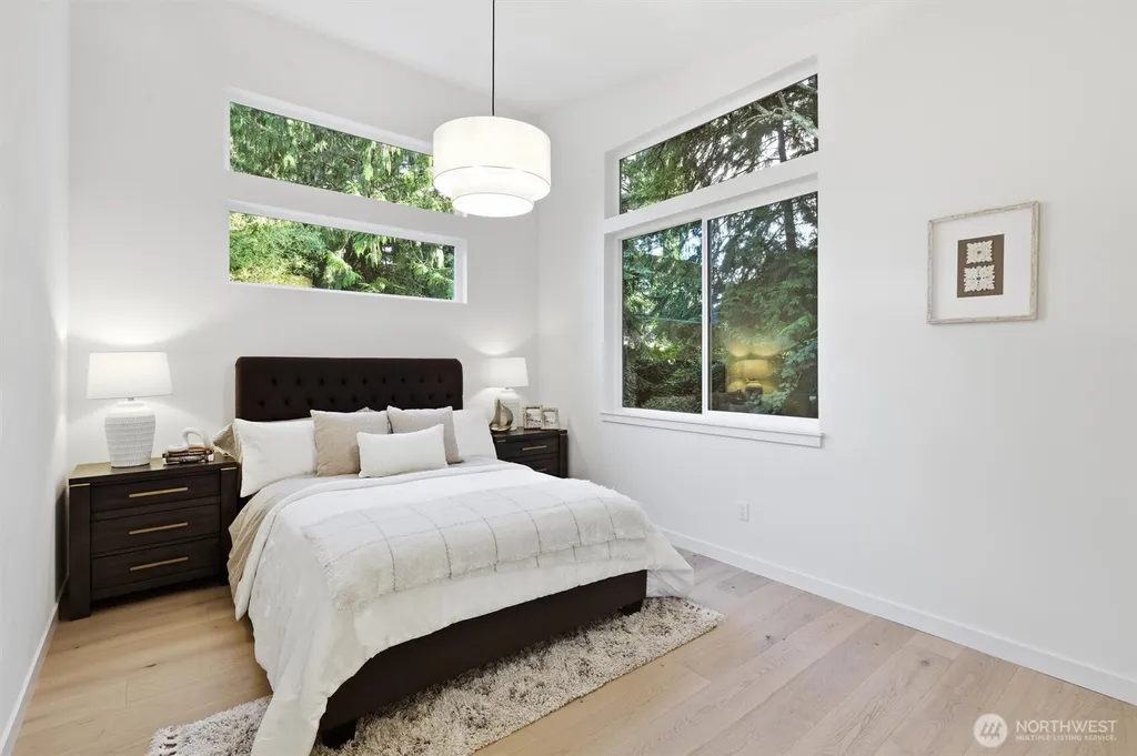 13351 25th Avenue NE Seattle WA 98125