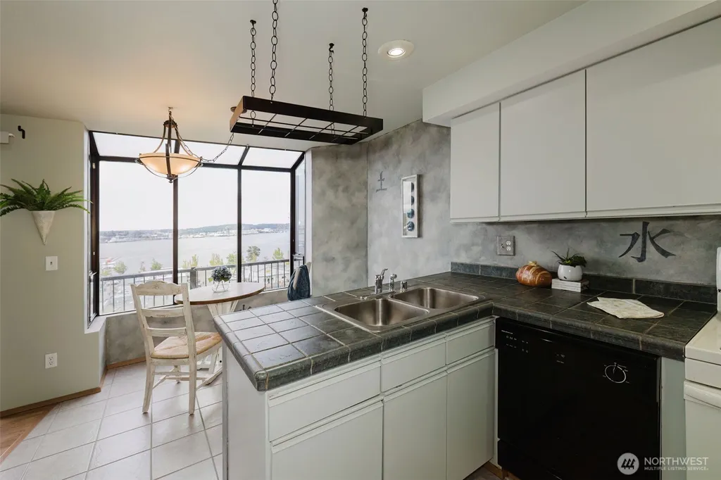 819 Kitsap Street Port Orchard WA 98366
