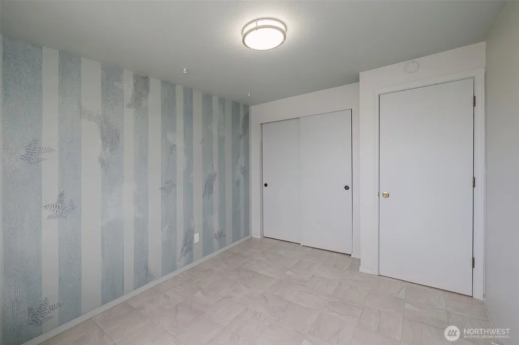 819 Kitsap Street Port Orchard WA 98366